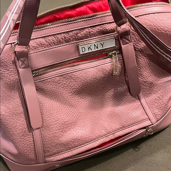 DKNY Mauve Tote with Bold Red Lining - Picture 5 of 6